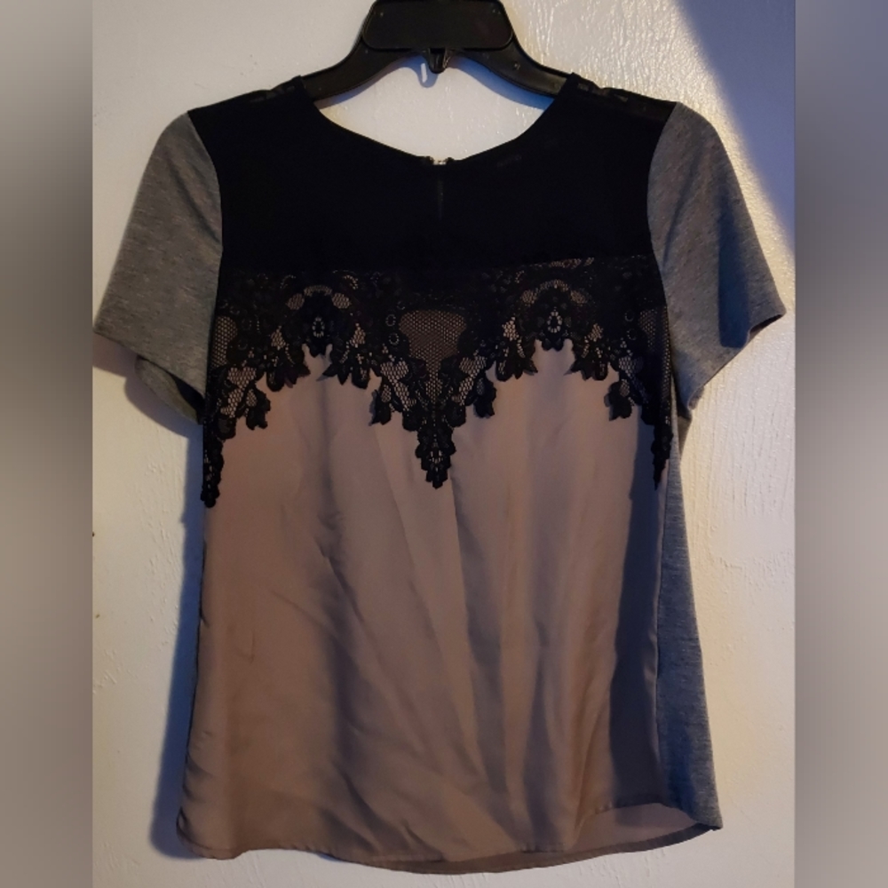Apt.9 Women's Blouse Top Size XS Black/Grey Short Sleeve Zip Back